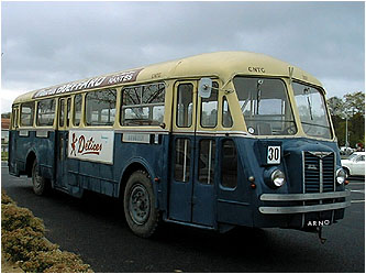 Un bus ancien devient monument historique