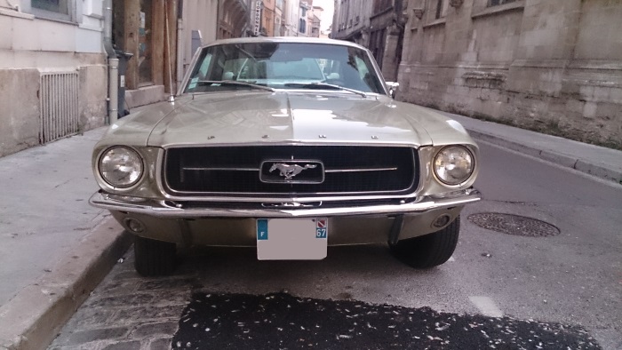 Vue dans la rue : Ford Mustang