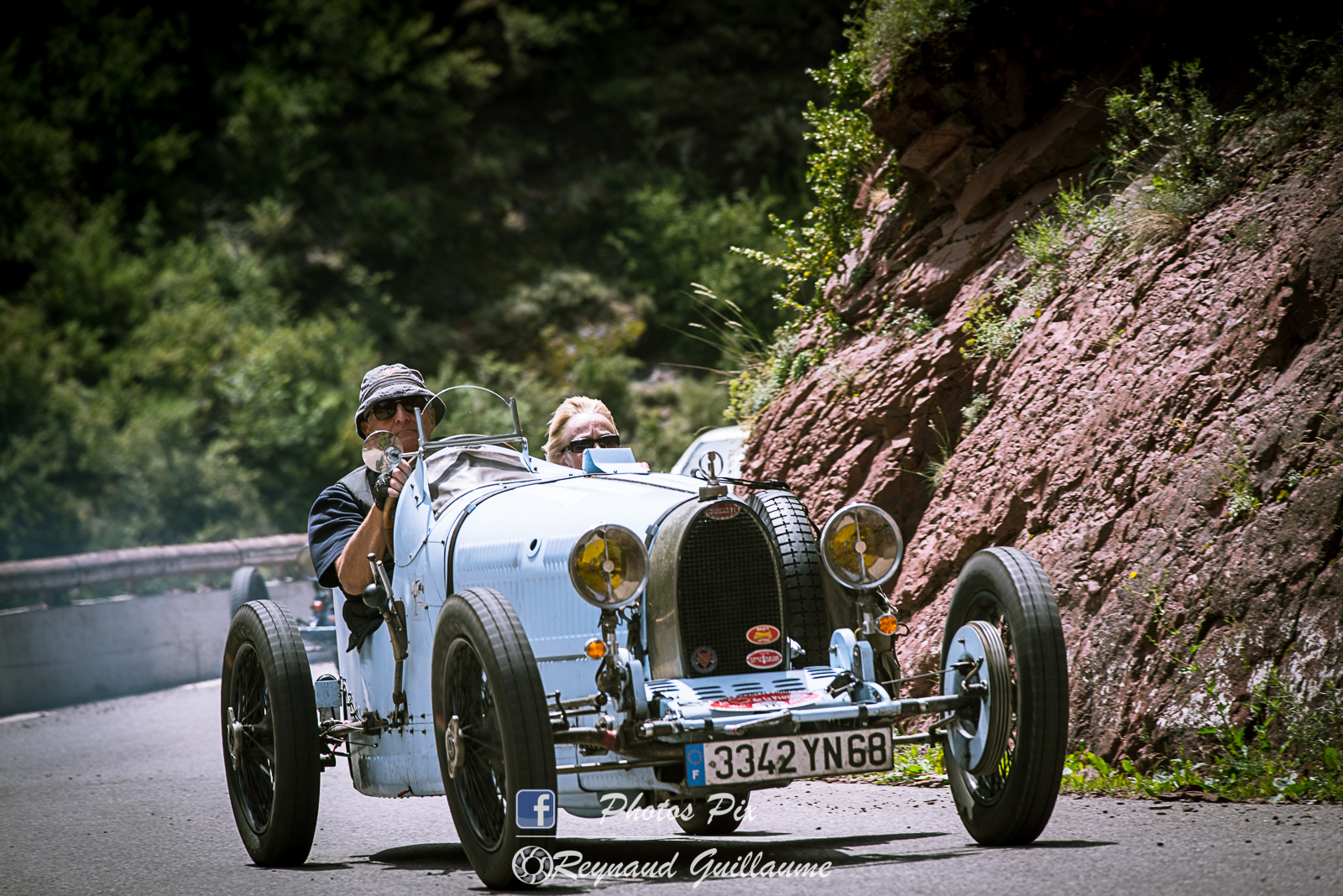 Sur la route des Bugatti en Provence