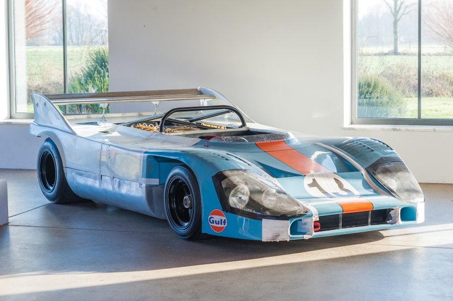 Autour de Porsche Exclusives, le catalogue de RM Auctions à Paris