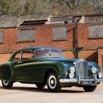 RM Sothebys à la Villa Erba Bentley R Type Continental-
