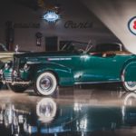 1941 Packard Custom Super Eight One Eighty Convertible Victoria by Darrin 4- RM Sotheby's à Scottsdale 2019