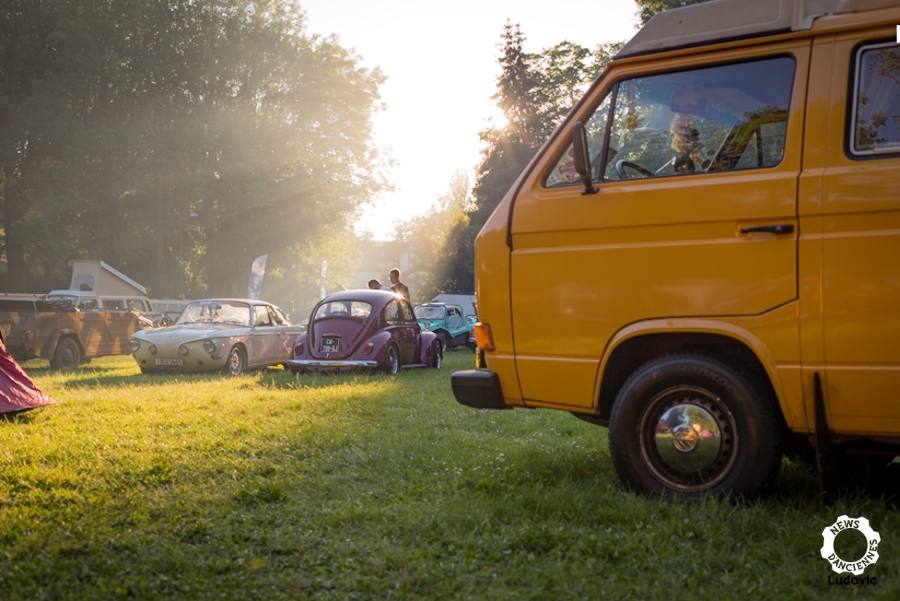 Meeting du Cox Avenue 2019, les VWs ont pris le soleil