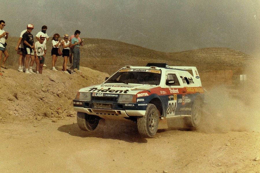 Les Lada du Dakar, une histoire très française !