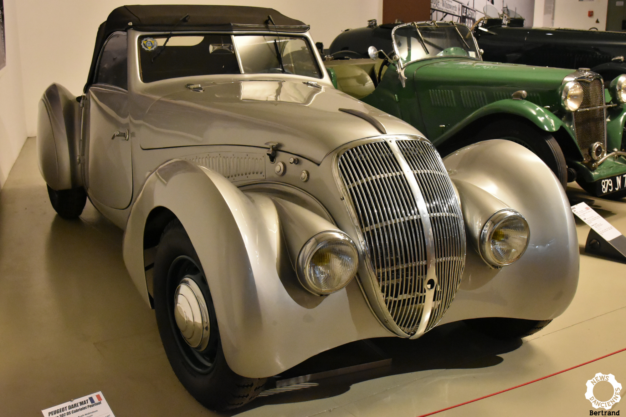 Description du véhicule Peugeot 402 Darl mat - Encyclopédie automobile