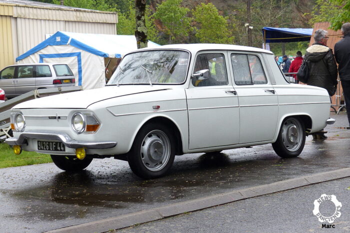 P1250185- Renault 8