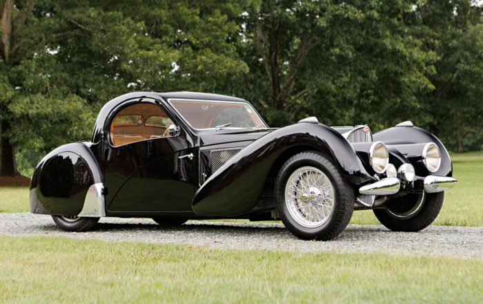 Pebble Beach Auctions 2022 Bugatti Type 57 SC Atalante- Voitures anciennes les plus chères