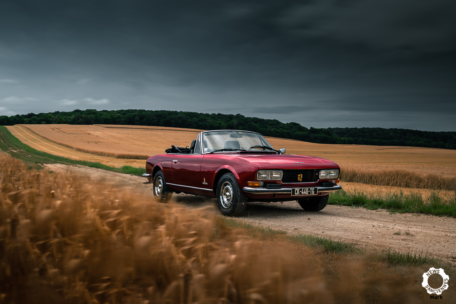 Peugeot-504-Cabriolet-par-Mark-pour-News