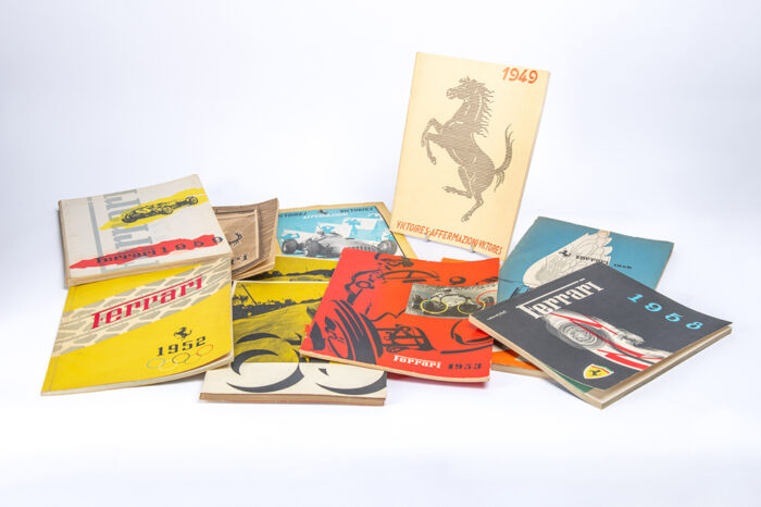 17 F0526 Assorted 1930s Ferrari Magazines Yearbooks 1-