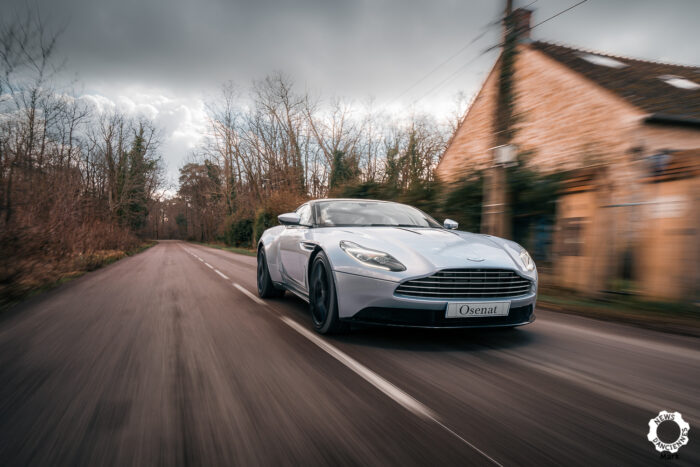 Aston Martin DB11 par Mark pour News dAnciennes 28- Aston Martin DB11