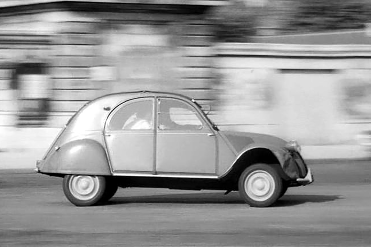 Casting d’Anciennes : la 2cv du Tracassin