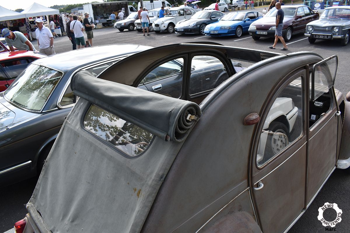 Auto Passion 55 à Sévérac (44) un 14 juillet découverte