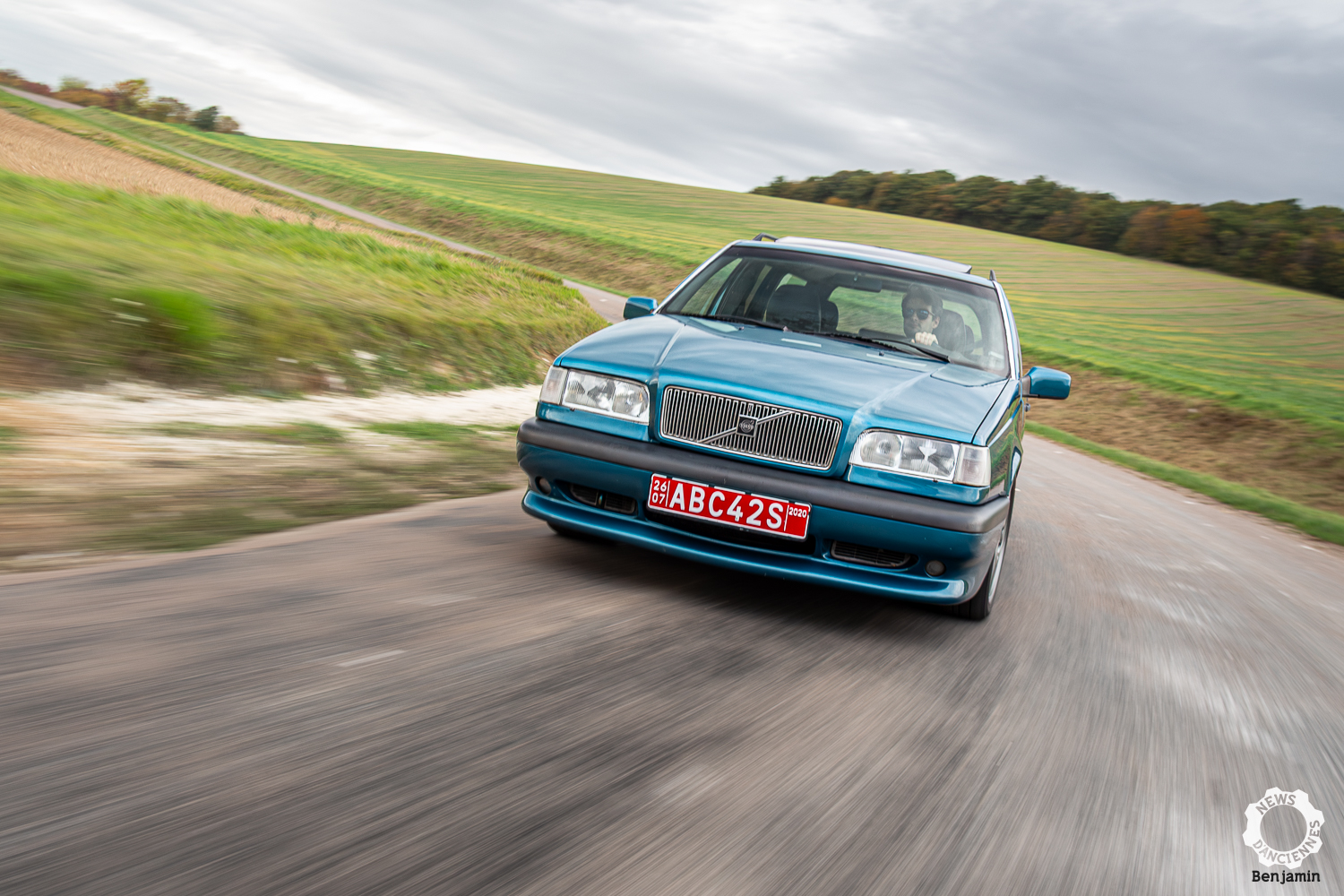 Au volant d&rsquo;une Volvo 850R, plus dynamique que sa ligne
