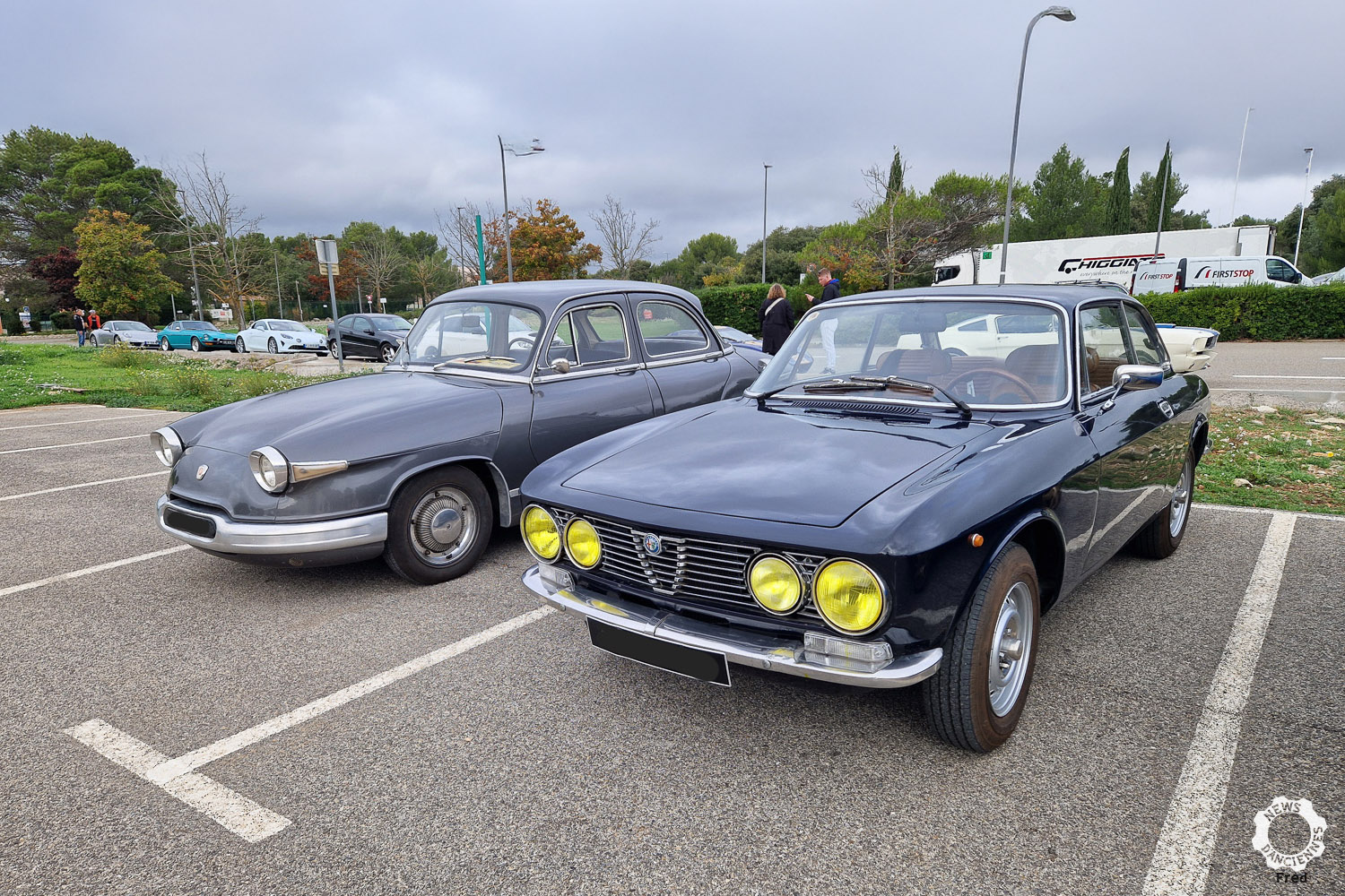 Belles anciennes à la réunion mensuelle du Castellet (83) de Novembre