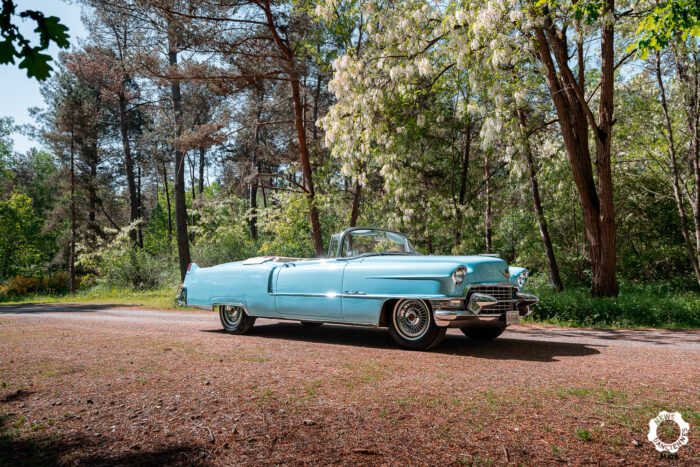 Cadillac Serie 62 Cabriolet par Mark pour News dAnciennes 3-