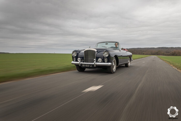Bentley S2 Continental Cabriolet par News dAnciennes 3-