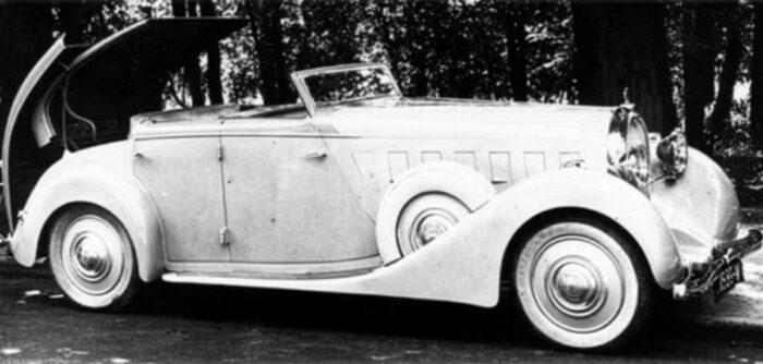 La première Éclipse, une Hotchkiss de 1933