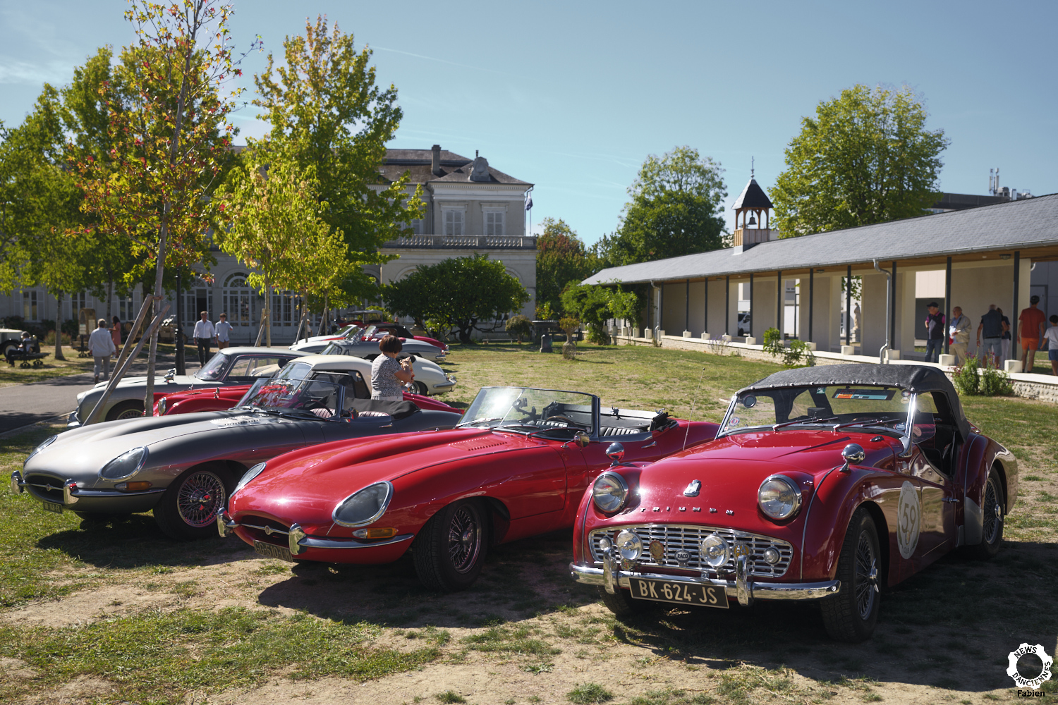 Patrimoine et voitures anciennes : une journée à Pau (64)