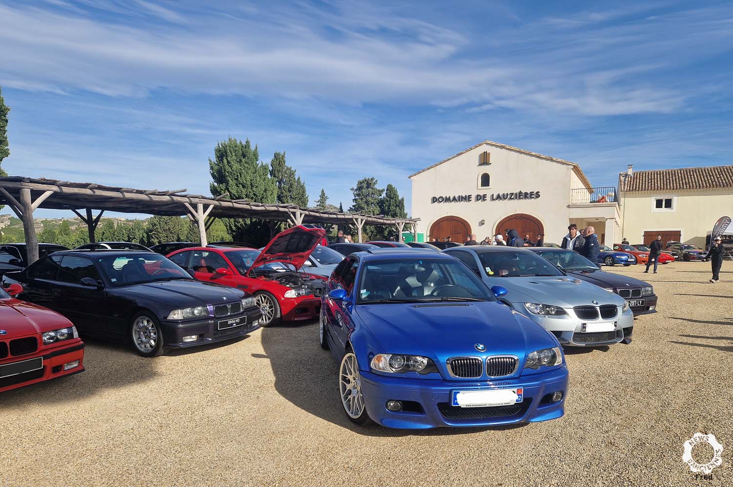 Millésime 2026, des BMW M bien entourées à Mouriès